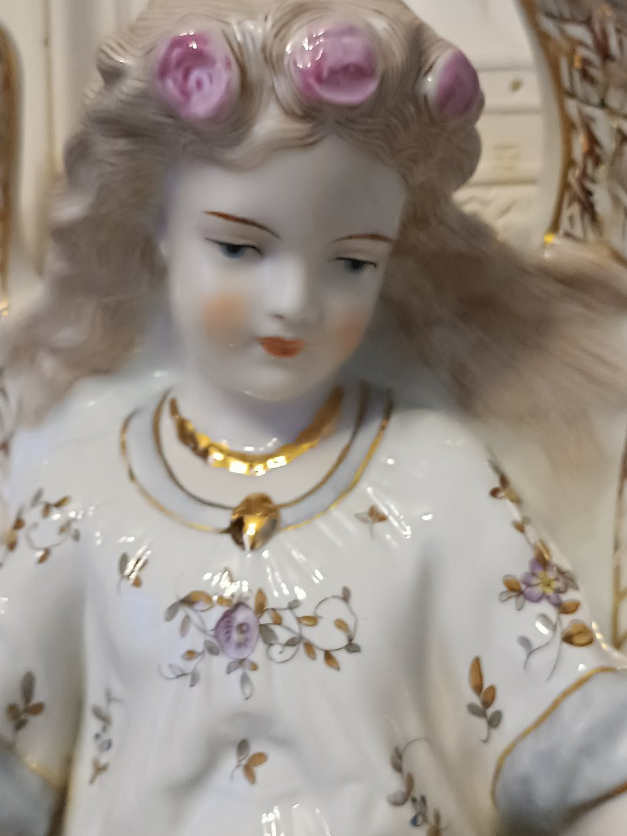 Très grand bénitier en porcelaine -photo-3