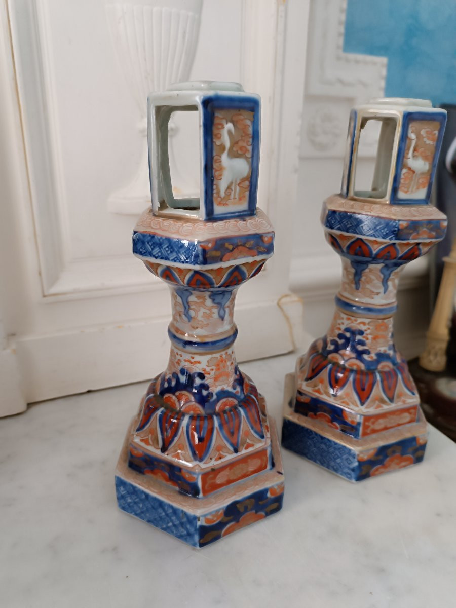 Paire de bougeoirs en porcelaine Imari-photo-3