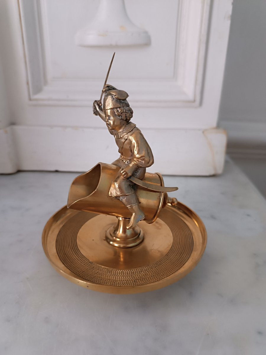 Bronze Pyrogen With Child Soldier-photo-3