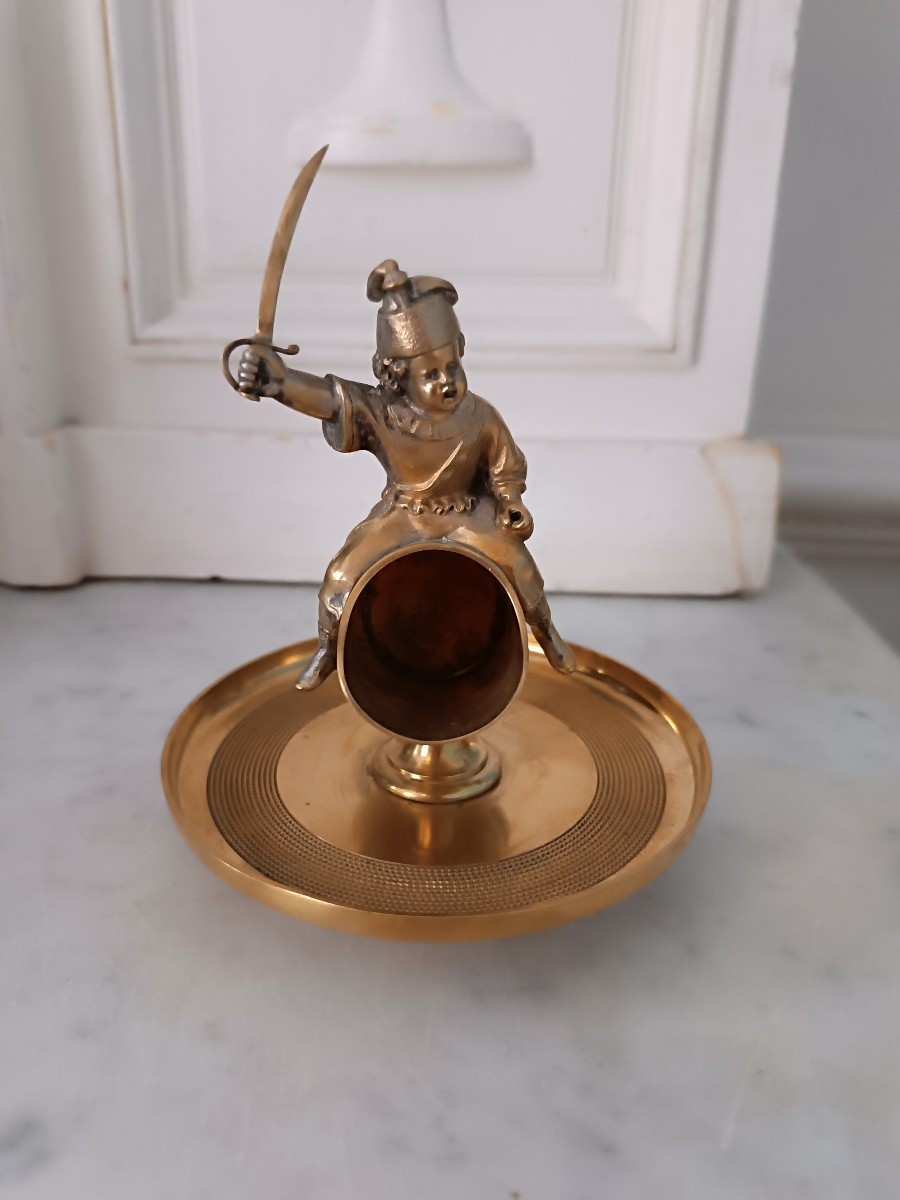 Bronze Pyrogen With Child Soldier