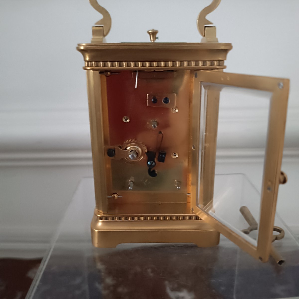 Travel Alarm Clock With Multiple Functions -photo-4