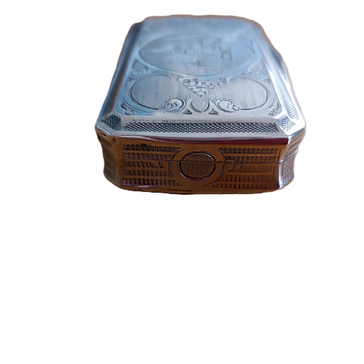 Chiseled Silver Box -photo-4