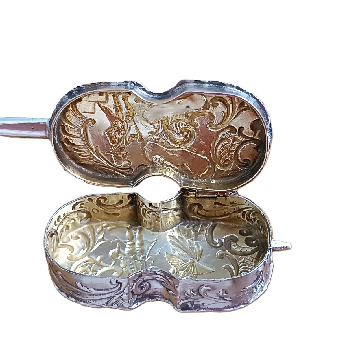 Cello-shaped Power Strip -photo-3
