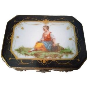Napoleon 3 Porcelain Box  