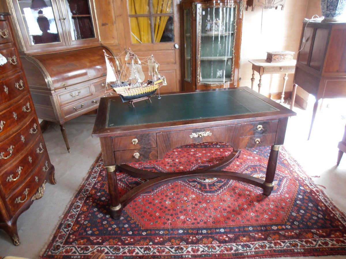 Desk-photo-2