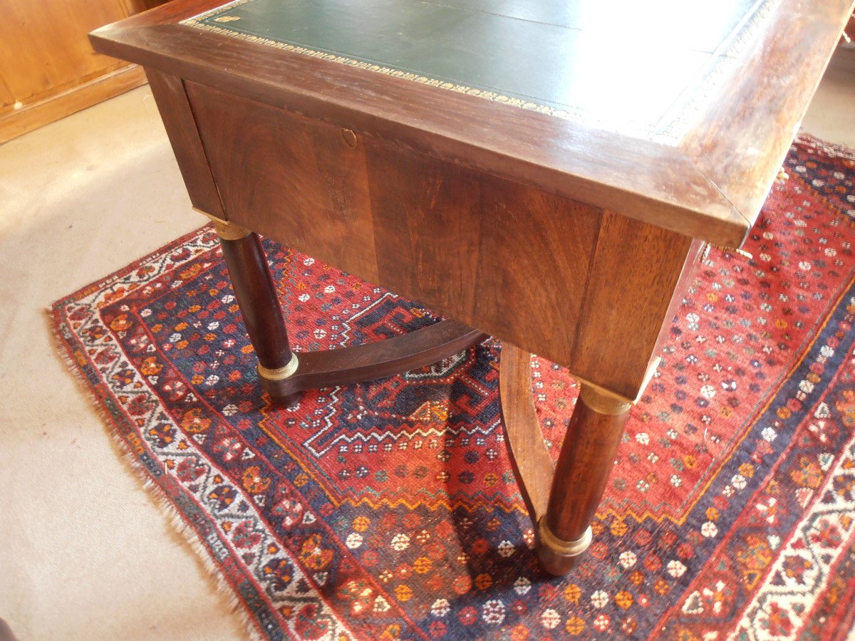 Desk-photo-1