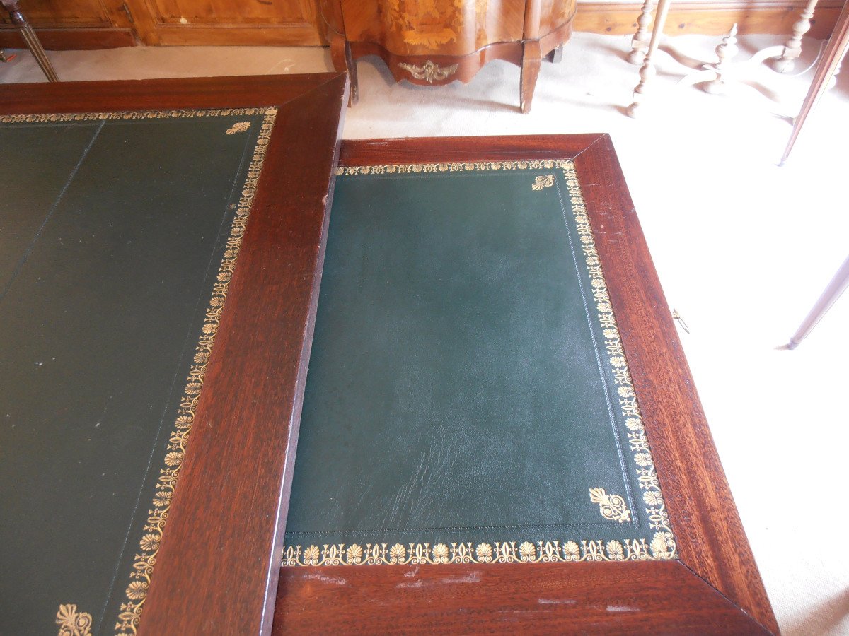 Desk-photo-3