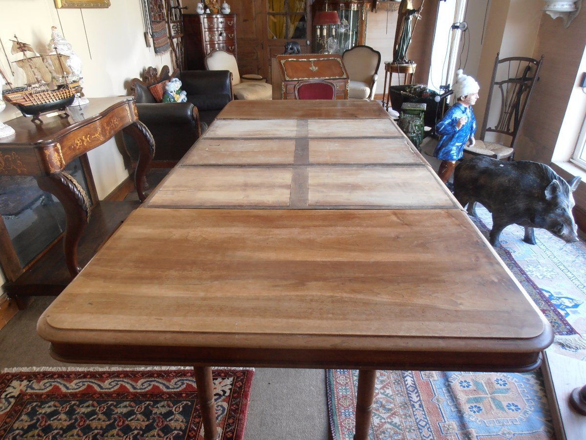 Table -photo-1