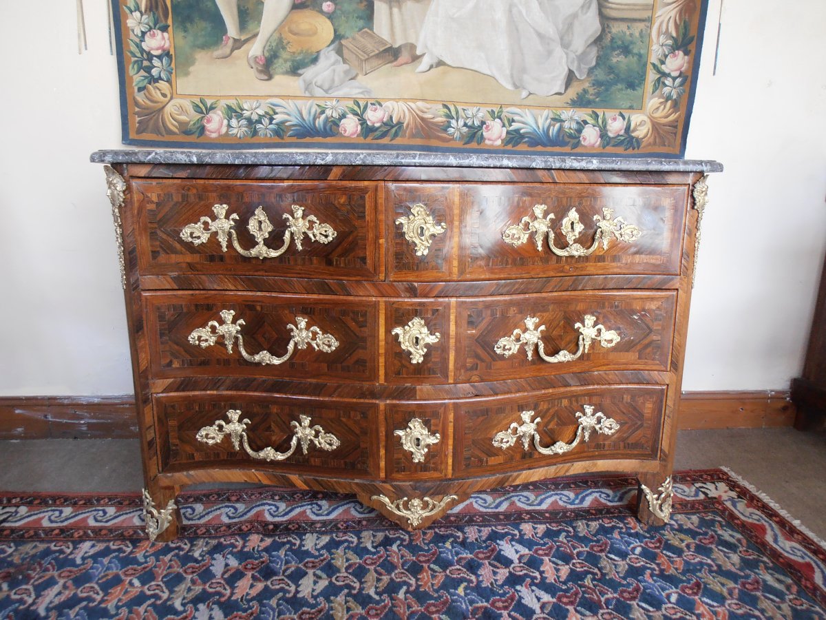 18th-century Chest Of Drawers 