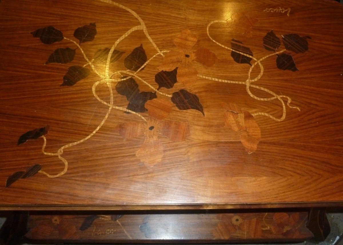 Table Art Nouveau