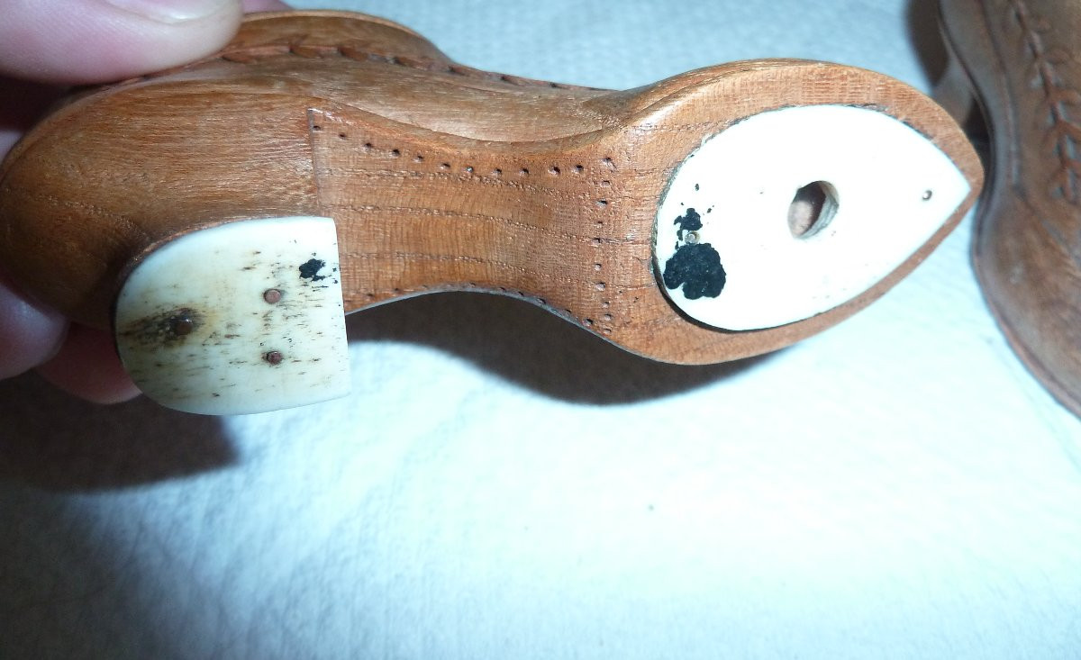 bottines en bois sculpté-photo-3