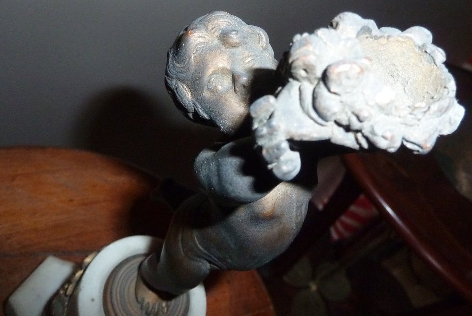 Bronze Baby-photo-1