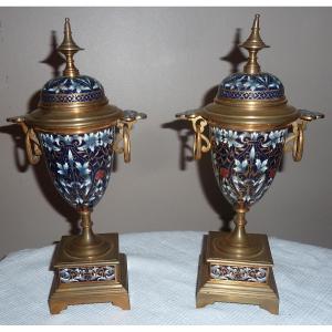 vases en emaux champlevés