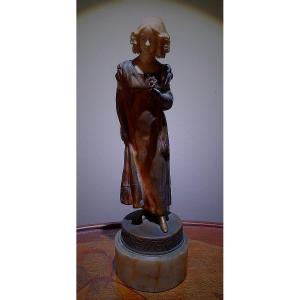 statue art nouveau