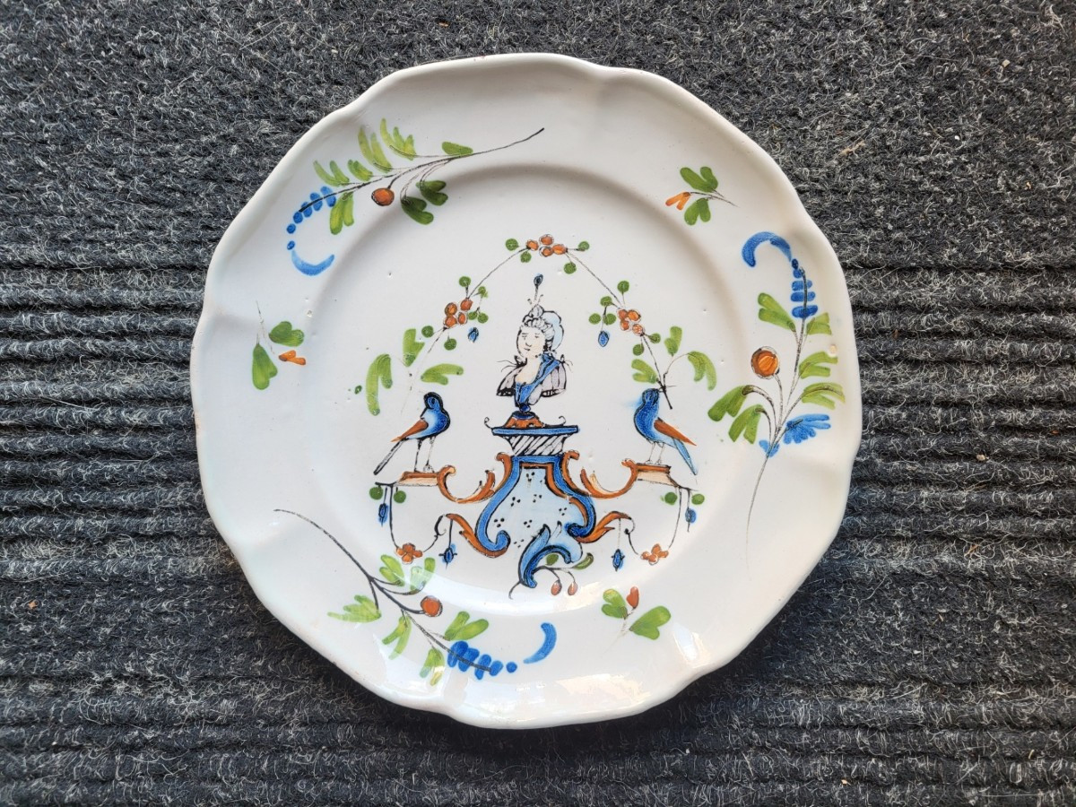 Assiette En Faïence De Lunéville XVIIIème