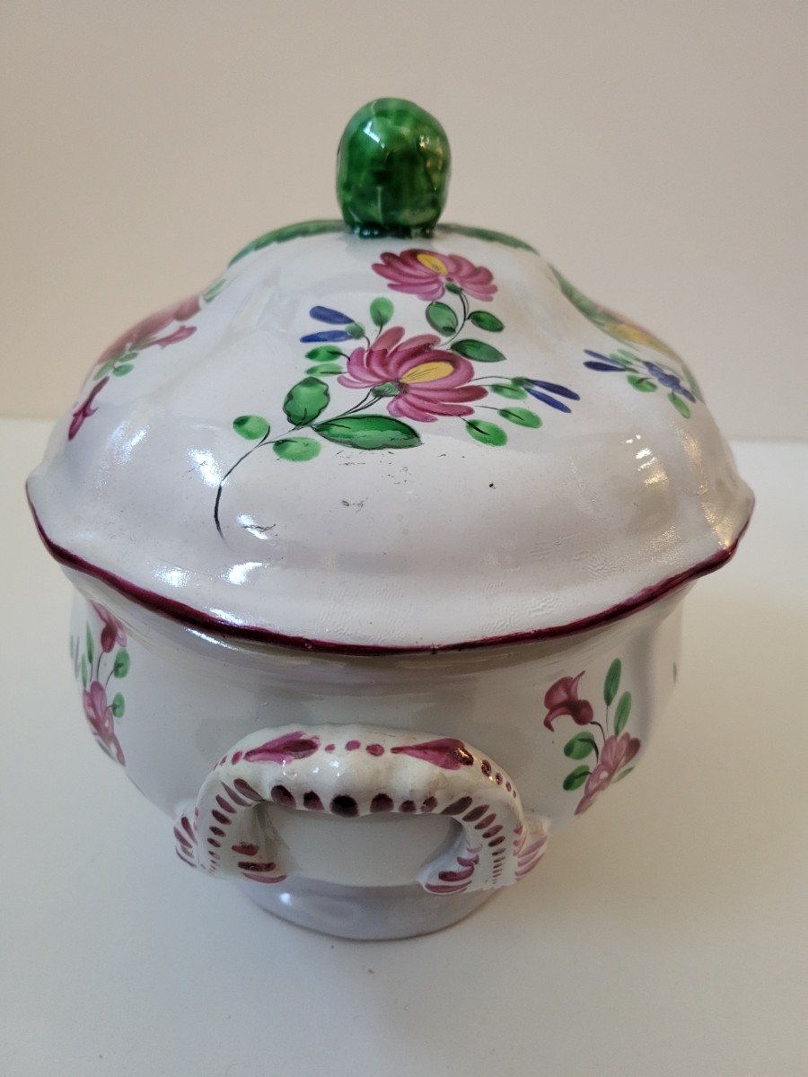 19th Century Lunéville Earthenware Soup Tureen-photo-4