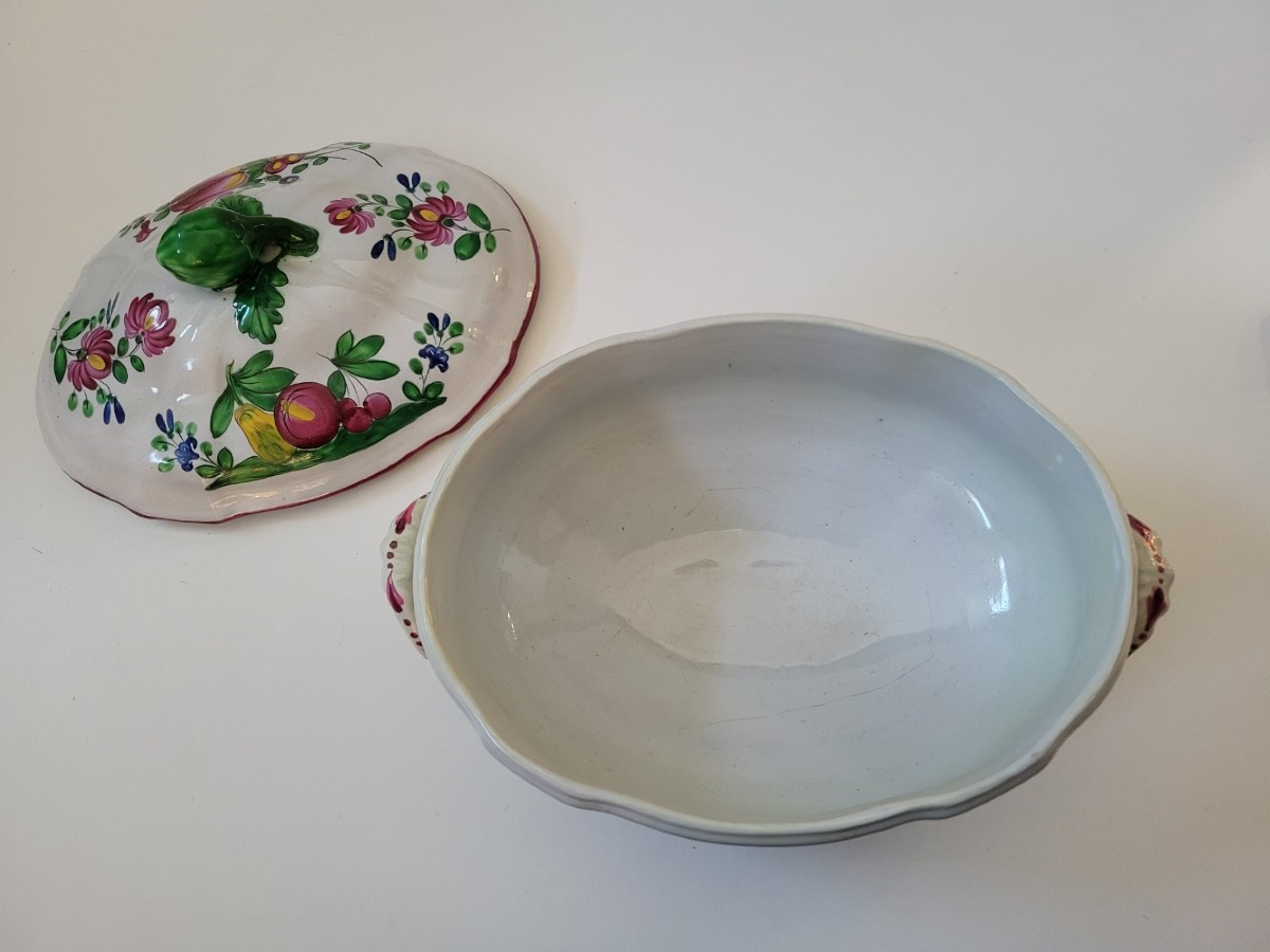 19th Century Lunéville Earthenware Soup Tureen-photo-3
