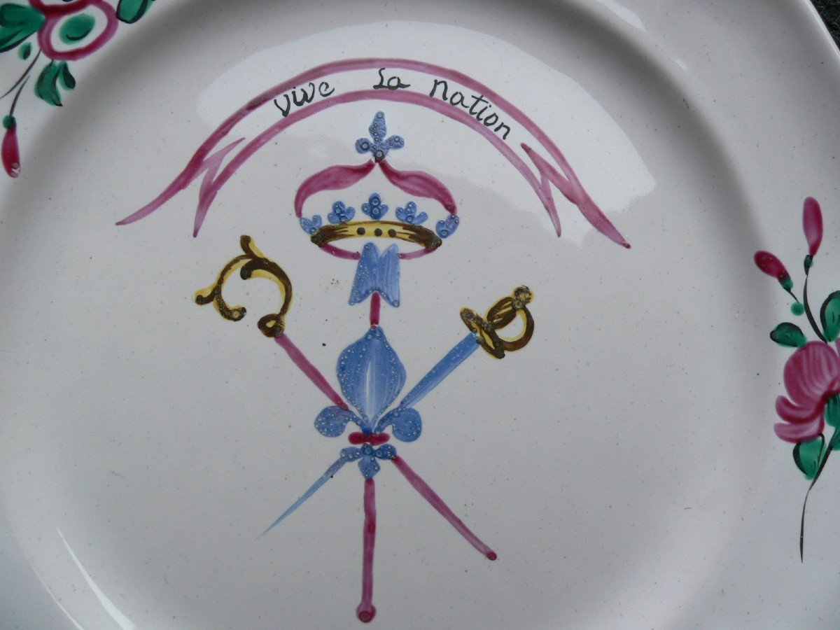 Revolutionary Plate In Eighteenth Islettes Earthenware.-photo-2