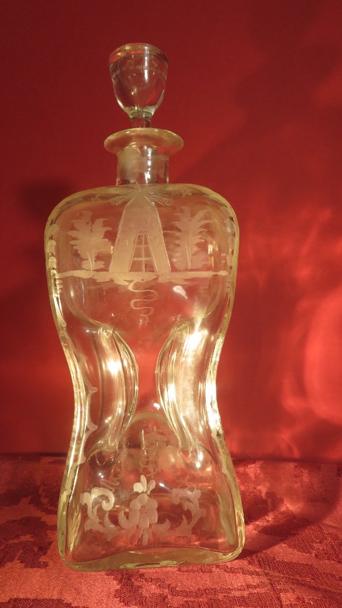 Carafe In The Shape Of An Hourglass, In Blown Glass, Engraved, Mills And Sailboats Holland XVIII-photo-1