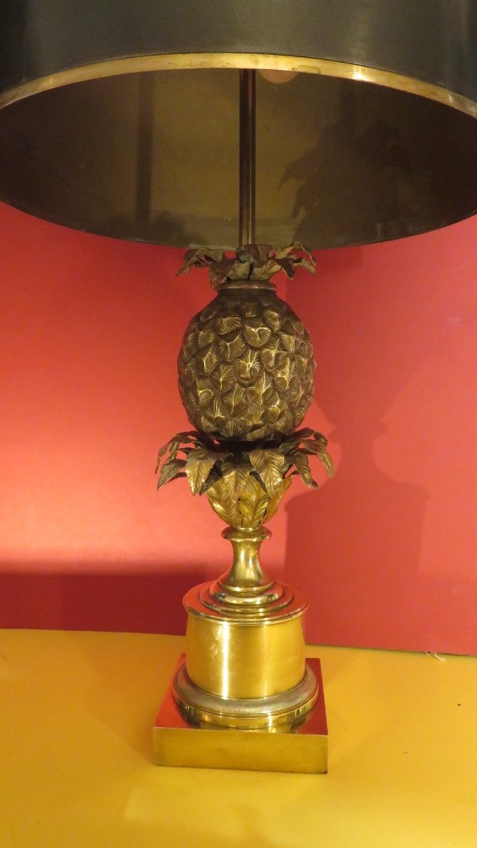 Lampe à l'ananas SIGNEE de la maison Charles ,en bronze et laiton doré , abat jour d'origine  années 1950-photo-2