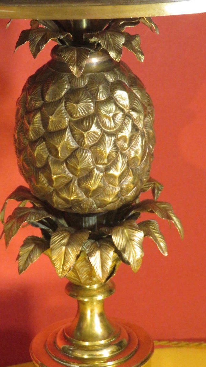 Lampe à l'ananas SIGNEE de la maison Charles ,en bronze et laiton doré , abat jour d'origine  années 1950-photo-3