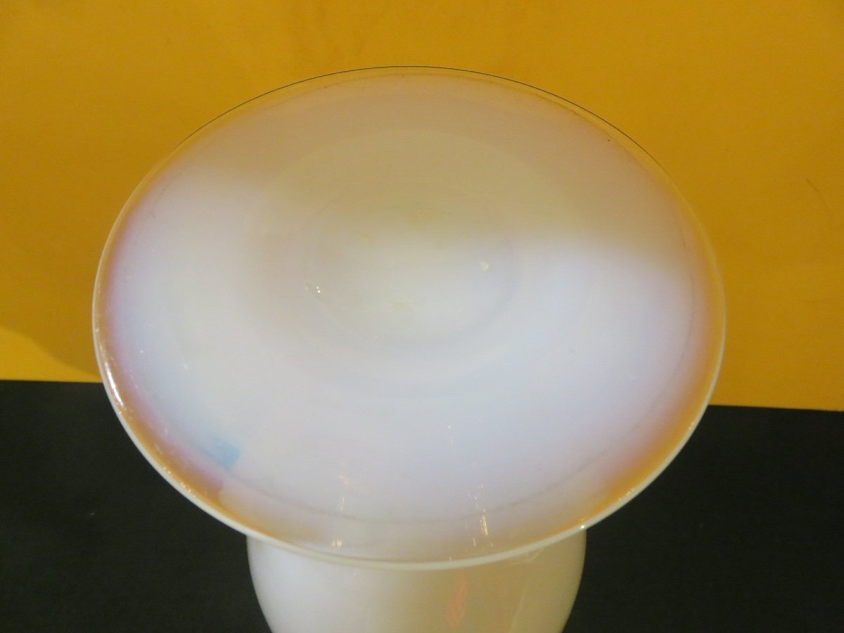 Vase balustre en opaline blanche  XIX ème  ( Hauteur 37 cm )-photo-2