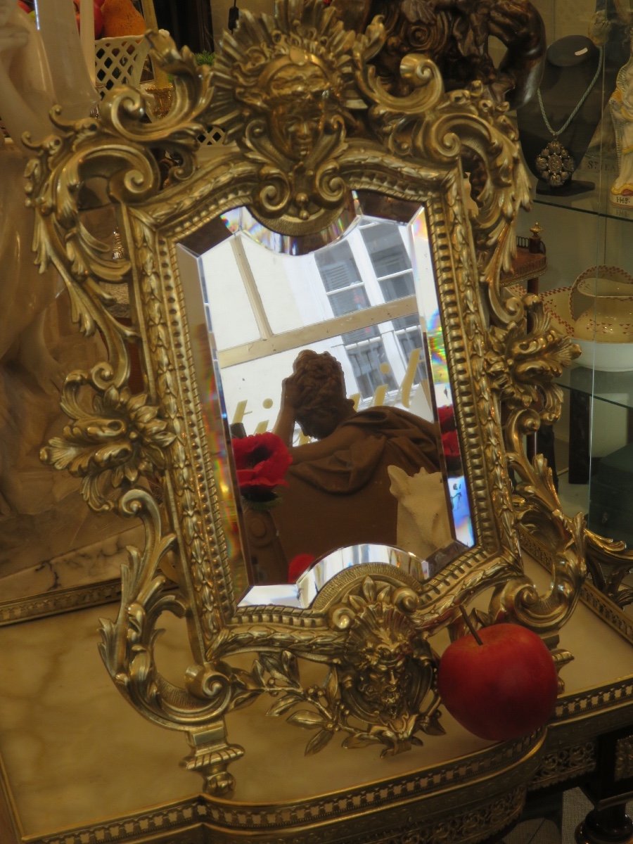 Miroir à poser ou à suspendre  ( Hauteur 50 cm ) en bronze doré , de style Rocaille XIX ème-photo-4