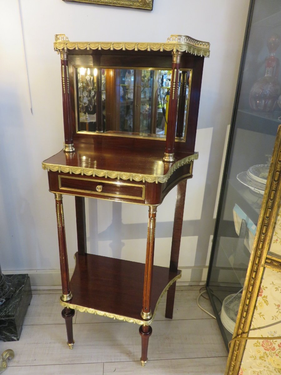 Petit meuble d'entre deux en acajou et placage d'acajou avec fond en miroir de style Louis XVI -photo-2