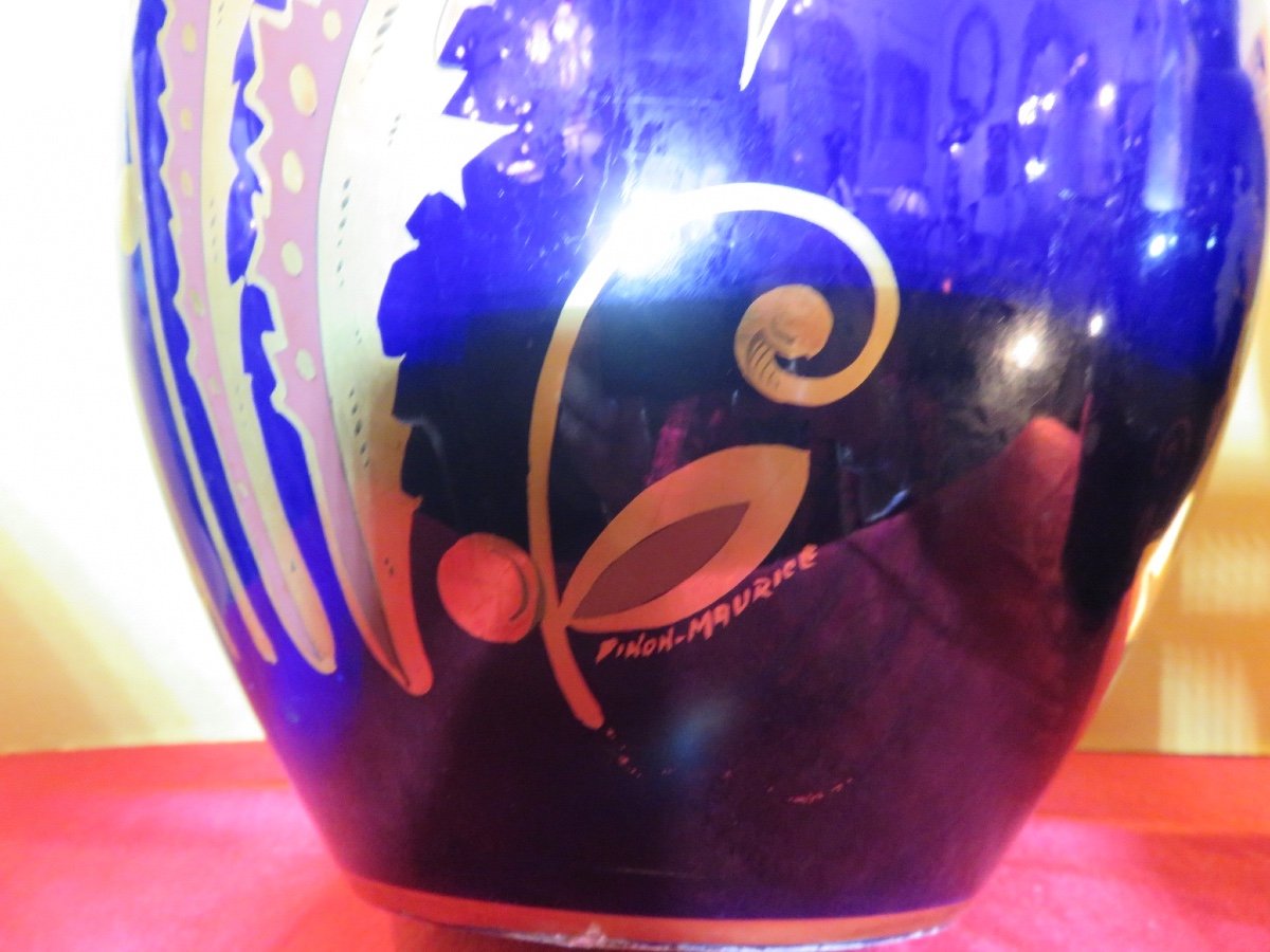 Deux vases Art Déco en faÏence fine de Tours ,  forme boule à trois anses signés Maurice Pinon -photo-4
