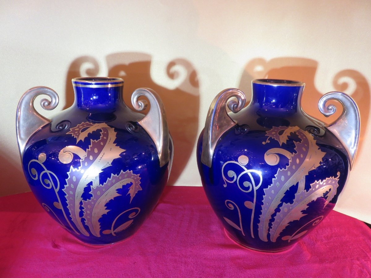 Two Art Deco Vases In Fine Earthenware From Tours, Ball Shape With Three Handles Signed Maurice Pinon