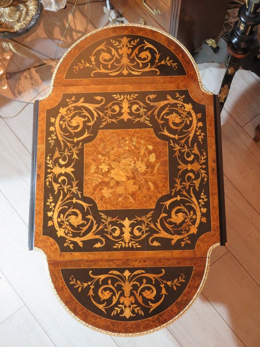 Table de milieu marquetée , à quatre abattants  , décor de bronze doré, d'époque Napoléon III-photo-8