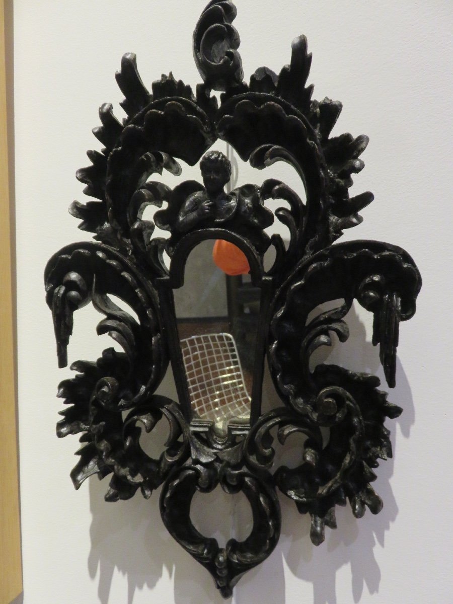 Paire de miroirs en bois sculpté , ( Hauteur 60 cm ) aux motifs inversés , époque Napoléon III-photo-4