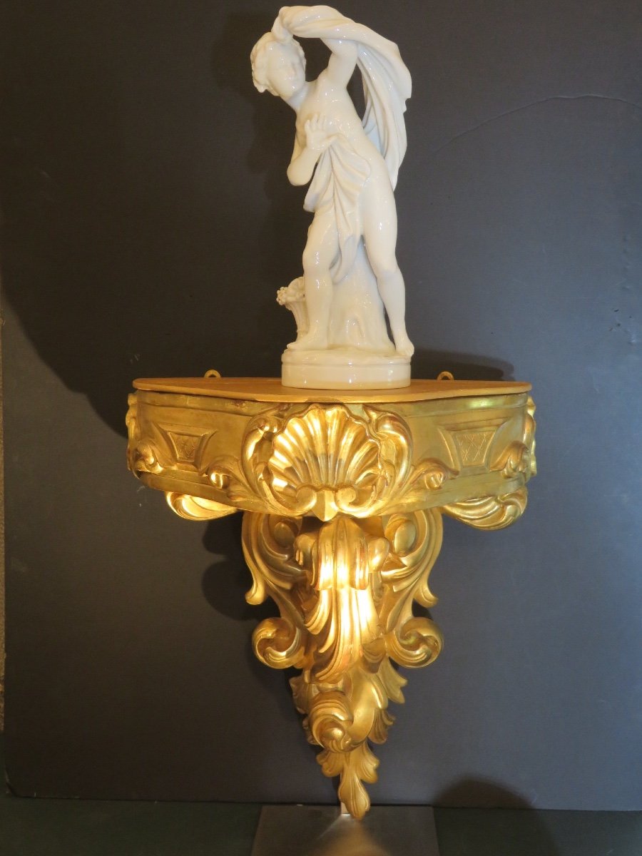 Grande jardinière  d'applique formant console, en bois sculpté doré , de style Baroque fin XIX -photo-3