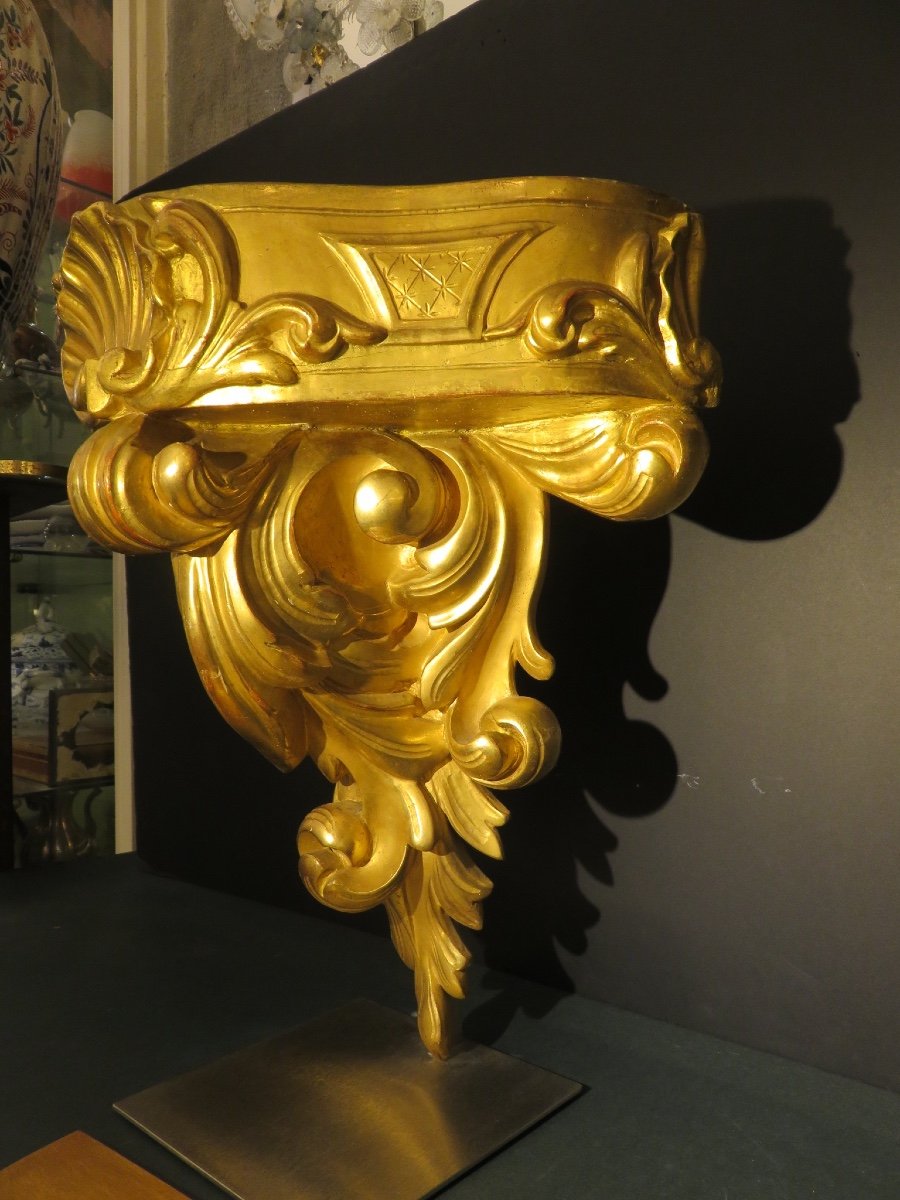Grande jardinière  d'applique formant console, en bois sculpté doré , de style Baroque fin XIX -photo-3