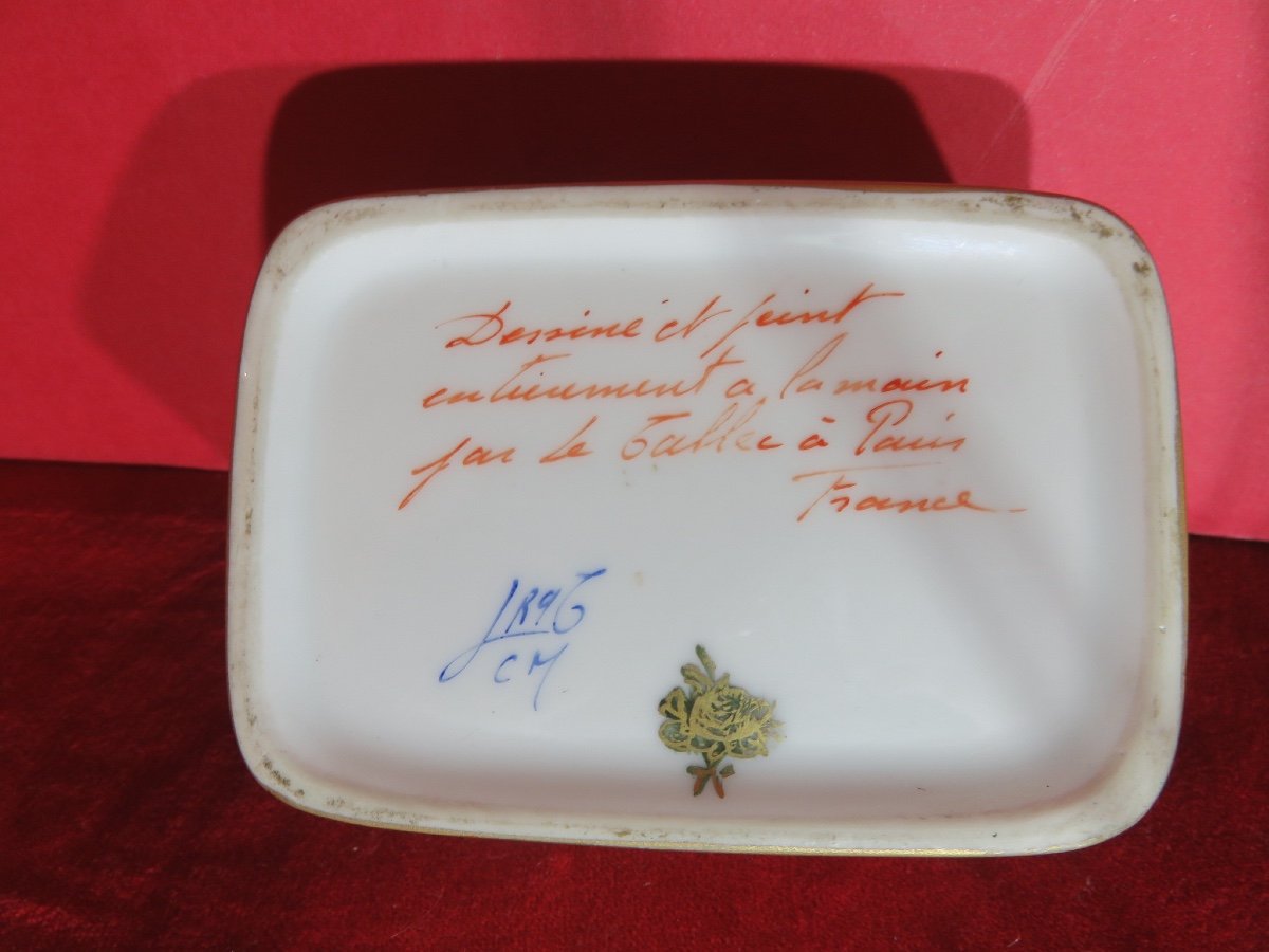 Boite en porcelaine polychrome et or de Le Tallec Paris -photo-1