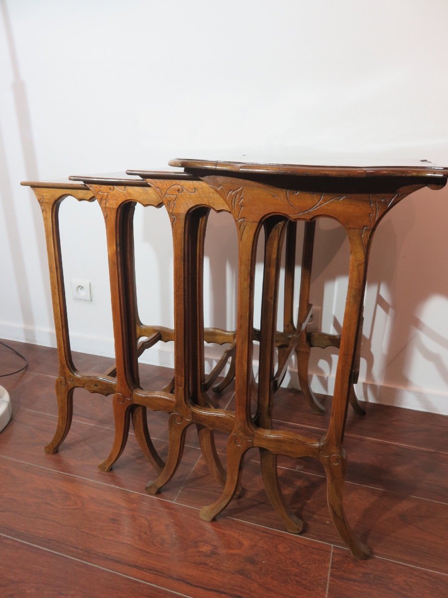 Série de quatre tables gigognes époque  Art Nouveau ,1900 , marquetées  : les quatre saisons -photo-3