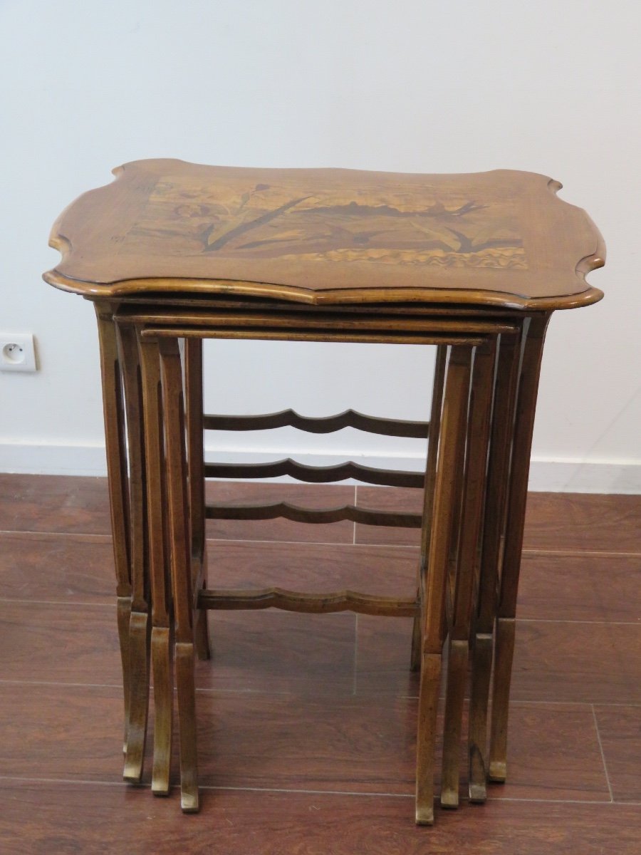 Série de quatre tables gigognes époque  Art Nouveau ,1900 , marquetées  : les quatre saisons -photo-5