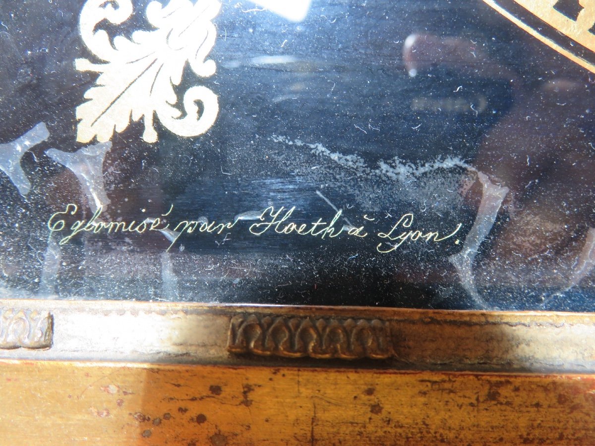 Portrait d'Henri V (1820-1883 )  encadrement , peinture  et broderie sur soie  , maison  HOETH-photo-3