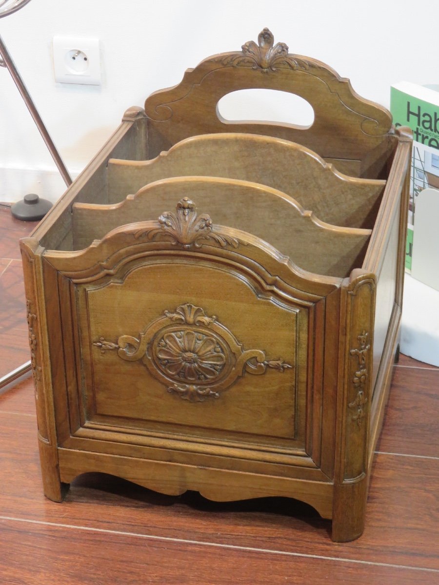 Magazine Rack Or Book Rack, In Solid Walnut, Carved, 19th Century-photo-3