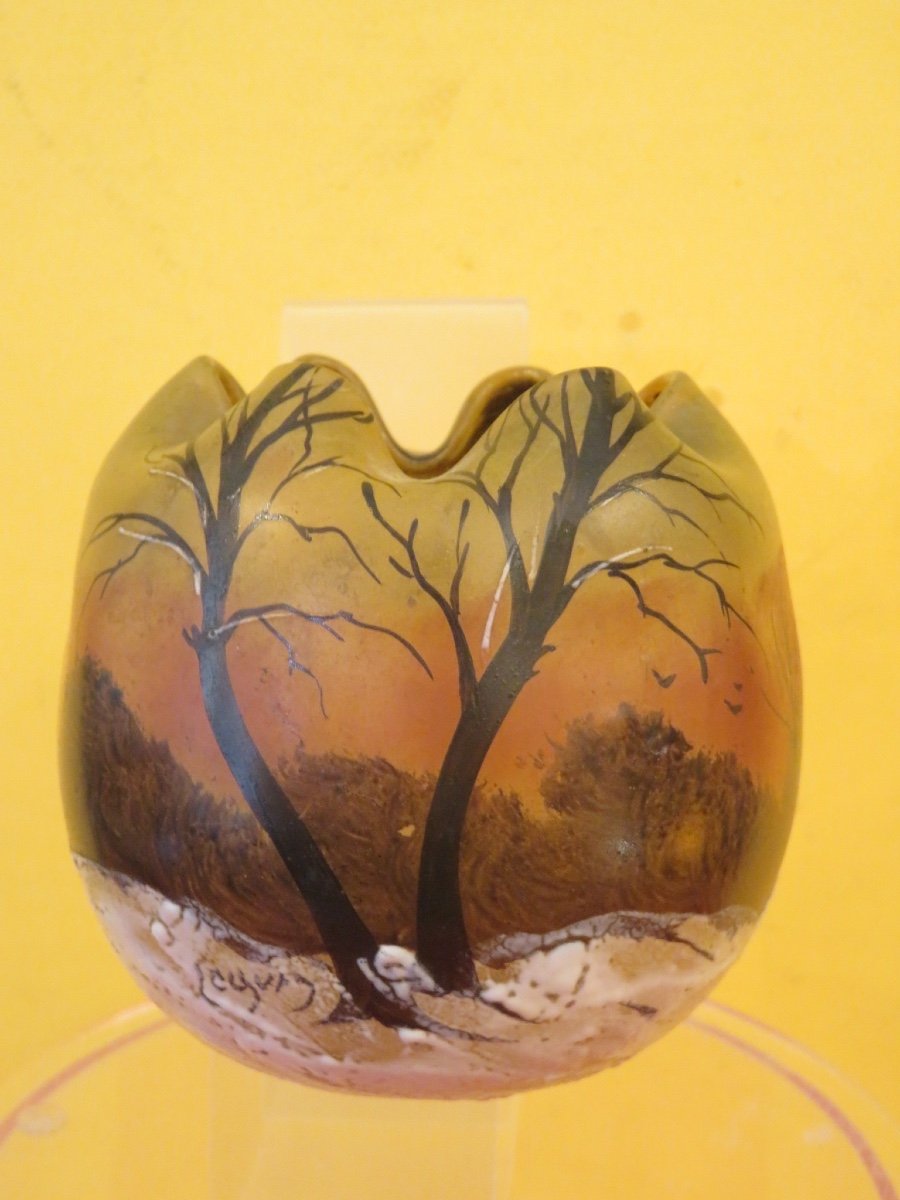 Vase boule signé LEGRAS  François- Théodore ( 1839- 1916 )  émaillé , paysage enneigé 
