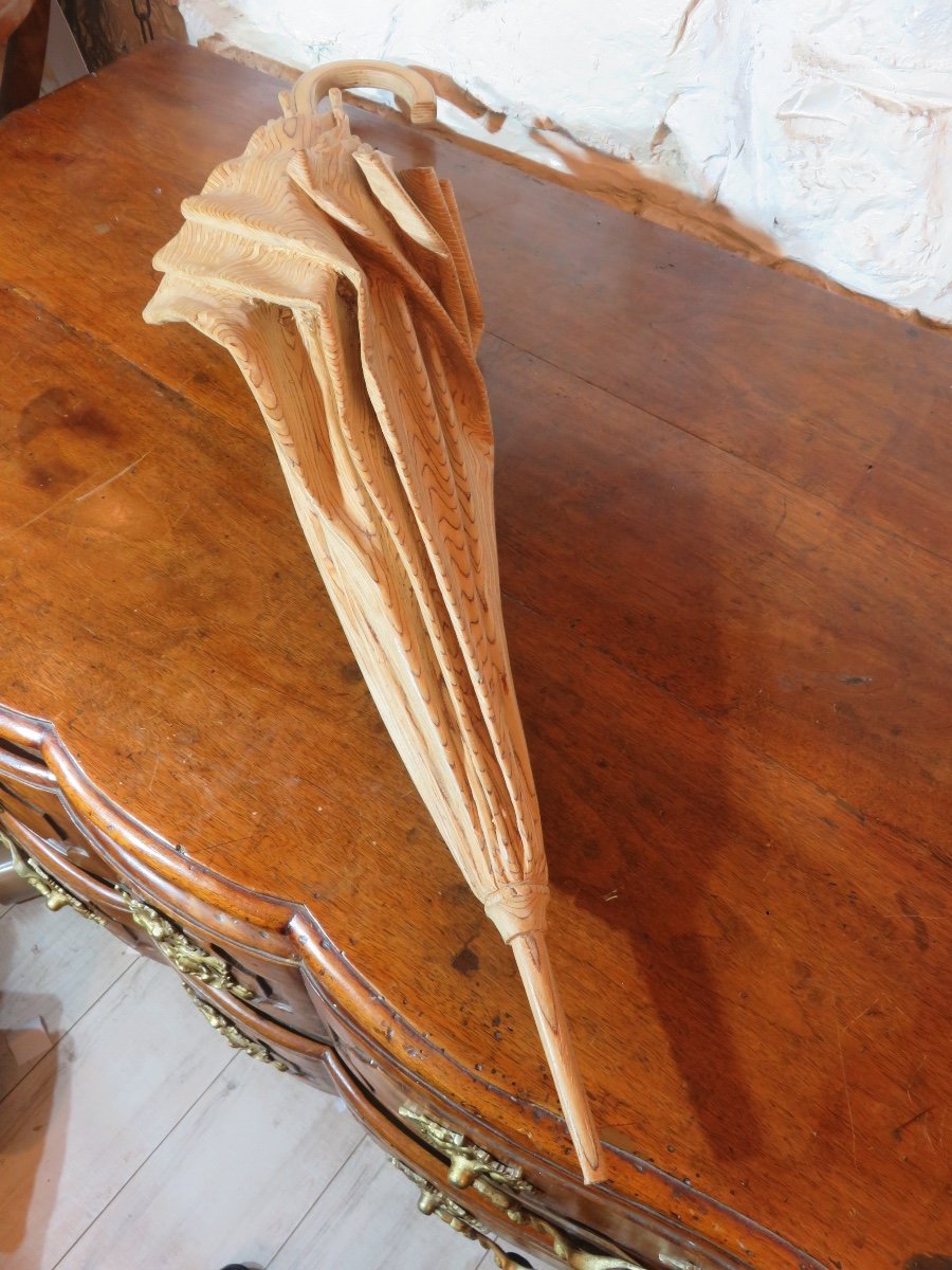 Sculpture en bois , en trompe l'oeil  ,  " Parapluie " de Guy Burais ( 1911- 2004 )-photo-4