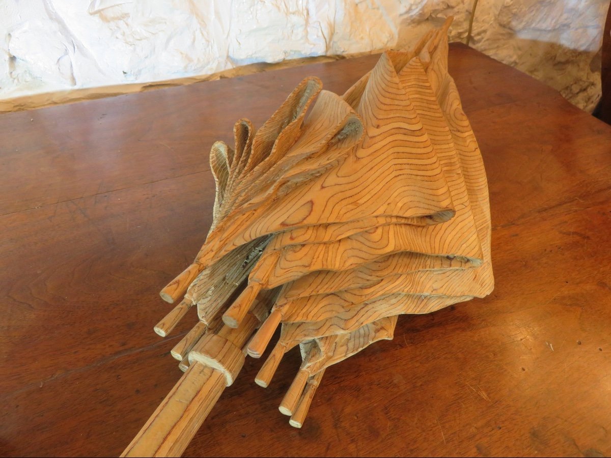 Sculpture en bois , en trompe l'oeil  ,  " Parapluie " de Guy Burais ( 1911- 2004 )-photo-3