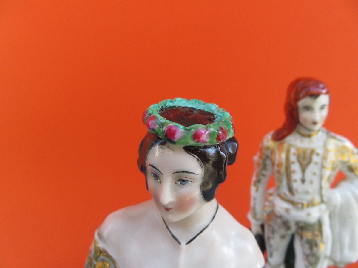 Paire de personnages en porcelaine Vieux Paris , pique fleurs , époque XIX ème -photo-4
