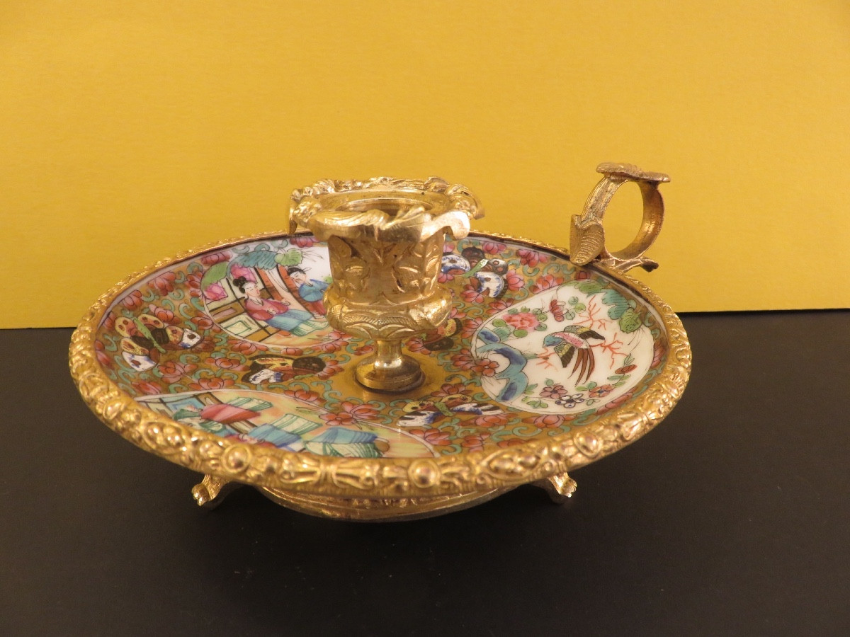 Bougeoir à main en porcelaine de Canton , monture en bronze doré -photo-2