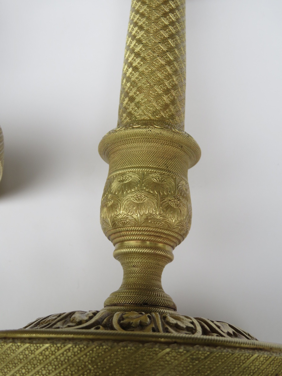 Paire de bougeoirs en bronze doré d'époque Restauration  XIX ème -photo-3