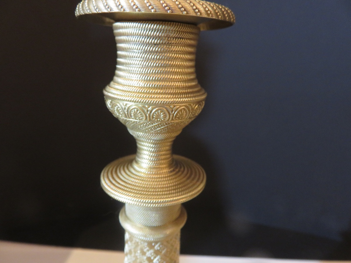 Paire de bougeoirs en bronze doré d'époque Restauration  XIX ème -photo-2