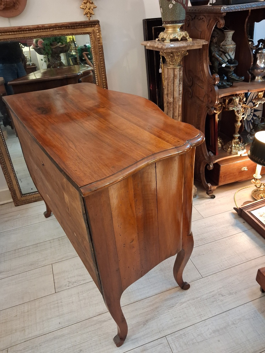 Commode galbée  , à deux tiroirs , en noyer massif dans le goût de Jean François  Hache  XXème -photo-2