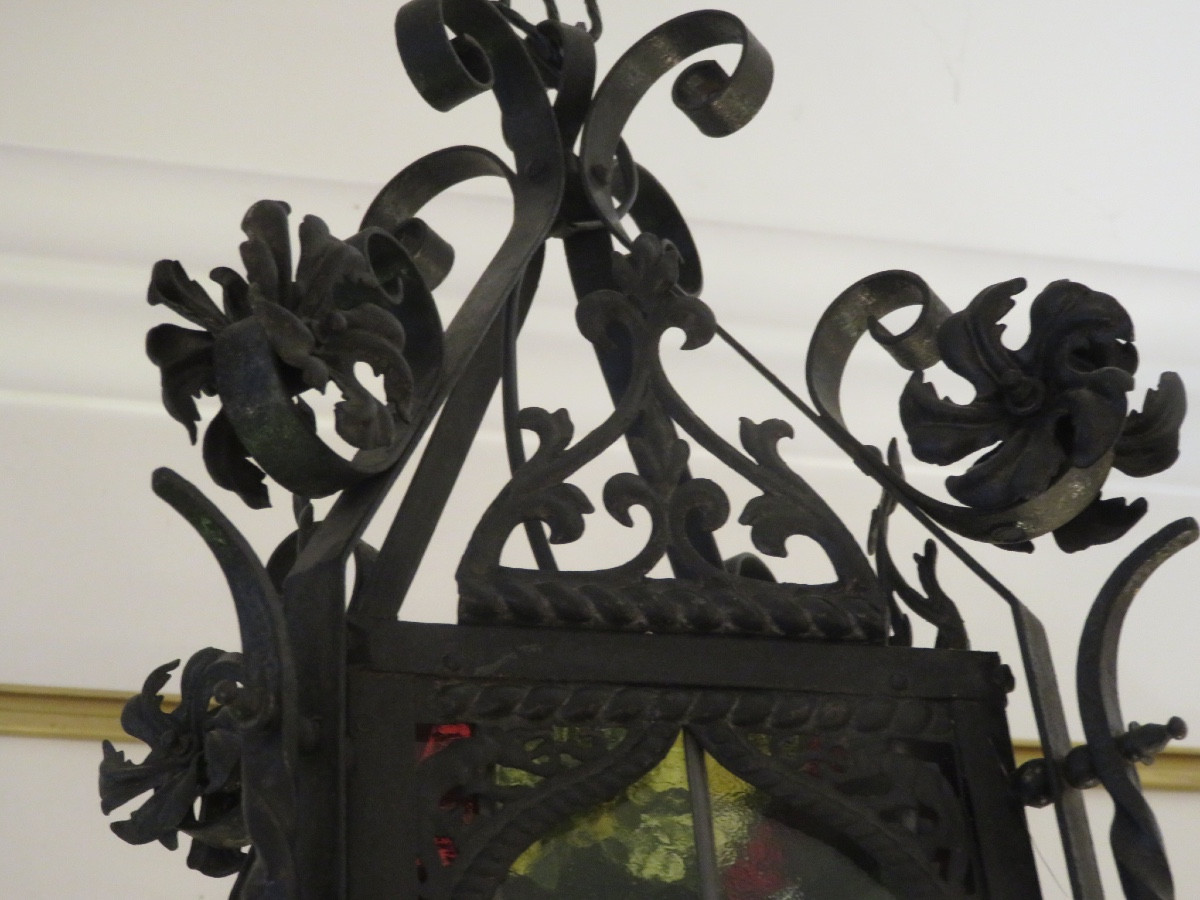 Lanterne  en fer forgé aux verres souflés  et colorés , début XXème -photo-3