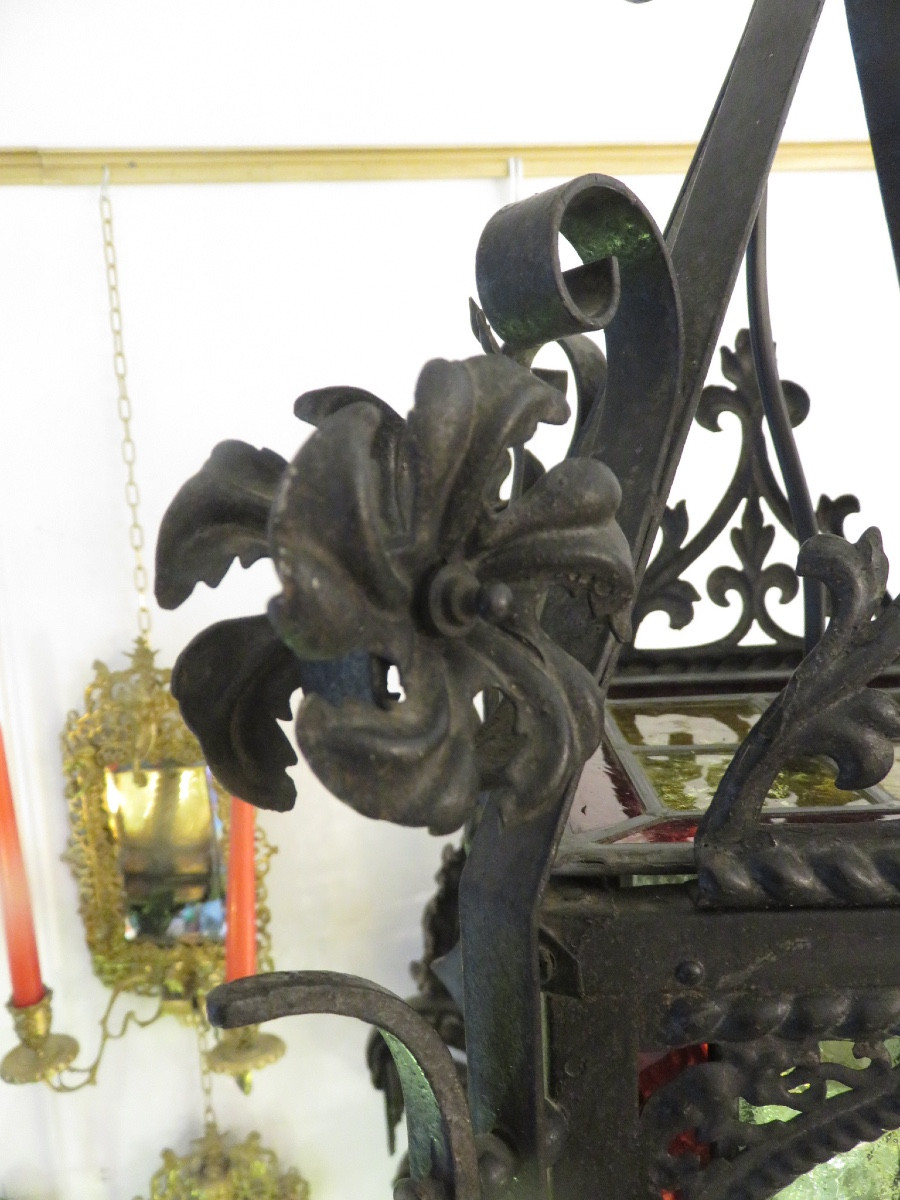 Lanterne  en fer forgé aux verres souflés  et colorés , début XXème -photo-5