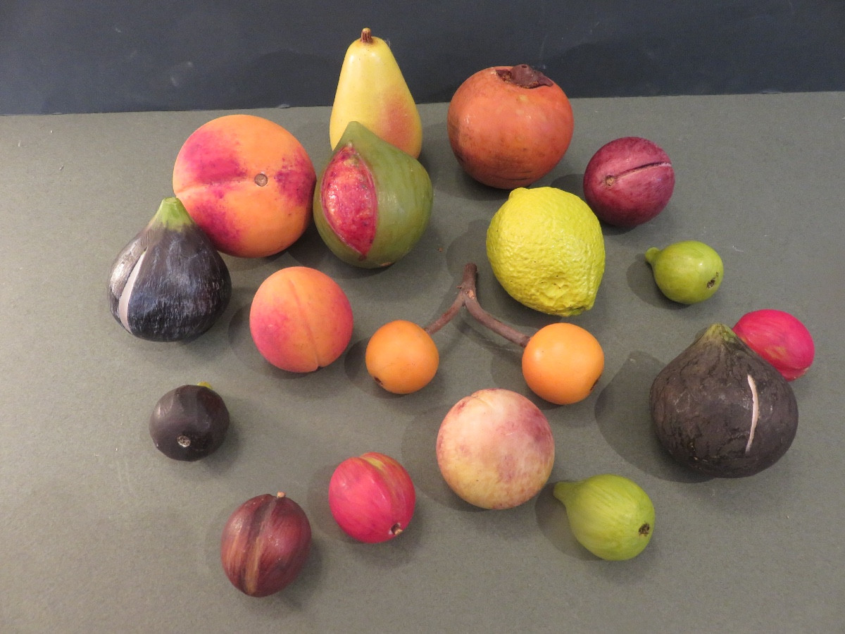 18 fruits en marbre polychrome , peint au naturel , époque XIX ème -photo-7